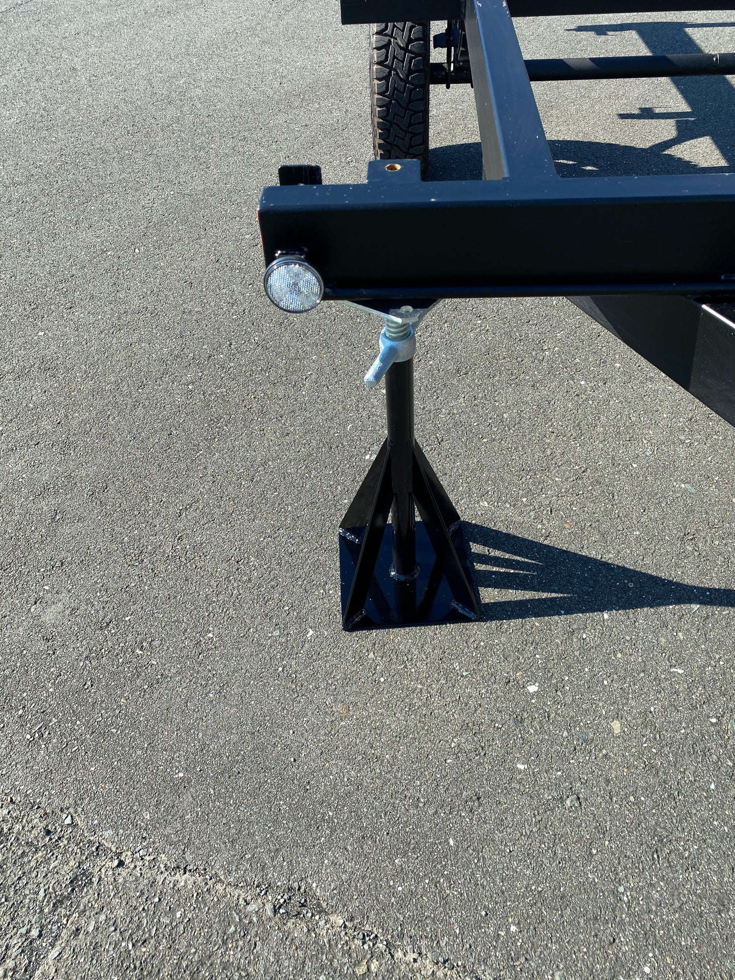 固定ジャッキ1本(Lowタイプ用)